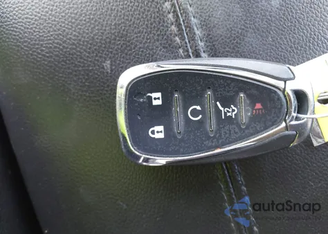 2019 Chevrolet Equinox Premier from USA, damaged, VIN 3GNAXNEV8KS630188